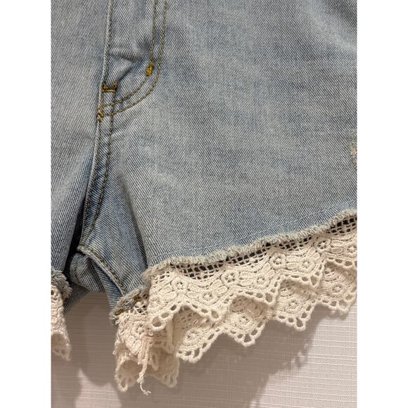 FREE PEOPLE Good Vibes Crochet Lace Trimmed 100% Cotton Denim Cut Off Shorts 27 - Picture 3 of 7